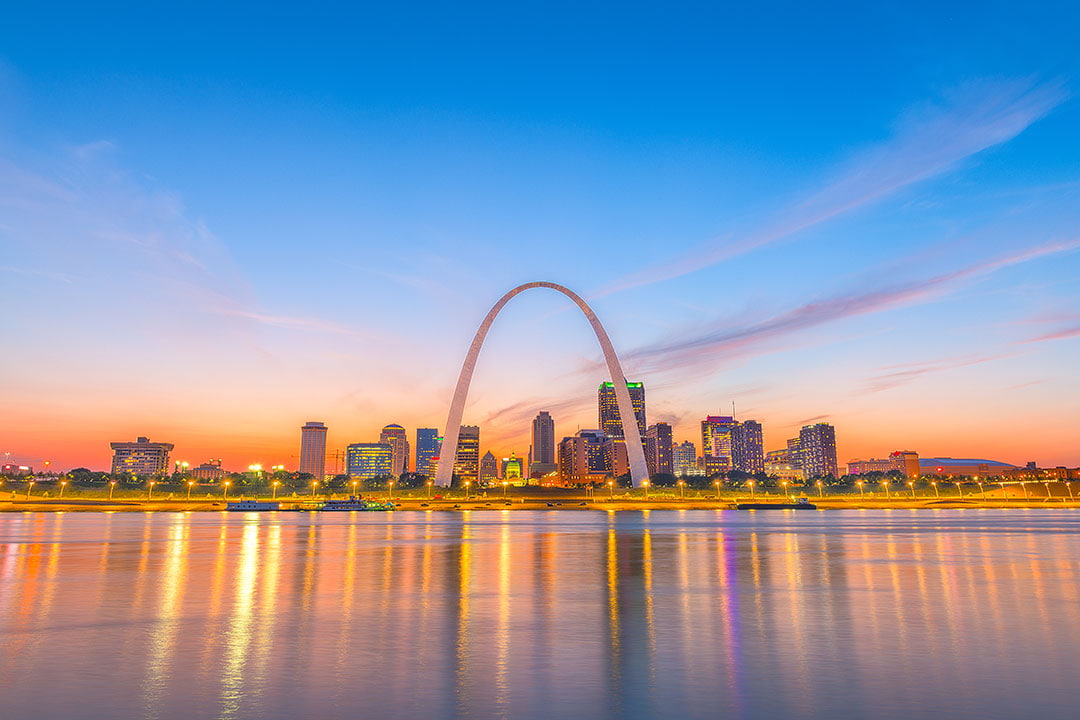 Gateway Arch National Park + 400+ List of National Parks USA